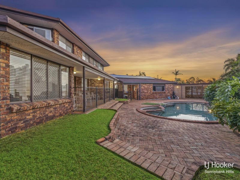 8 Dane Court, Eight Mile Plains QLD 4113