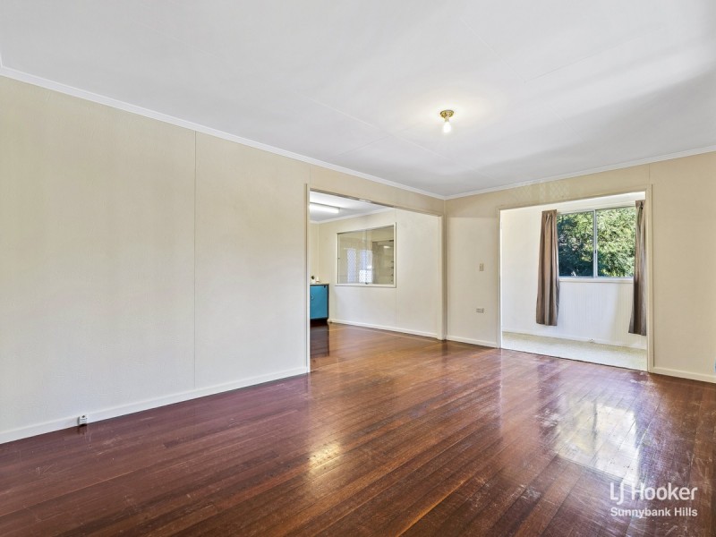 1 Flynn Street, Holland Park West QLD 4121