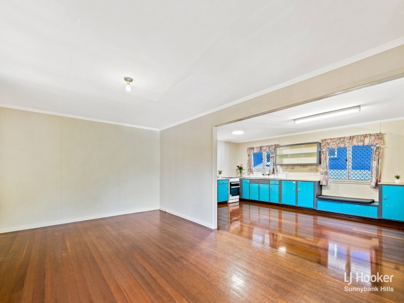 1 Flynn Street, Holland Park West QLD 4121