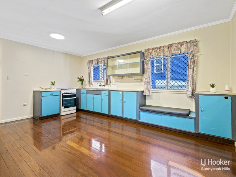 1 Flynn Street, Holland Park West QLD 4121