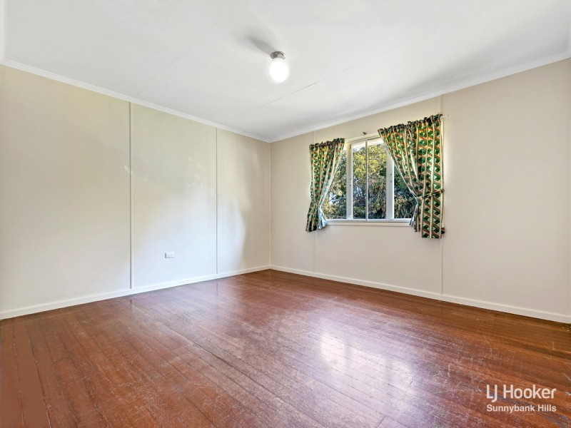 1 Flynn Street, Holland Park West QLD 4121