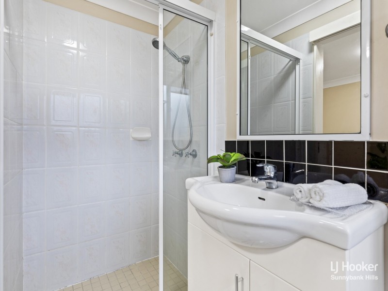 2 Alpinia Place, Calamvale QLD 4116