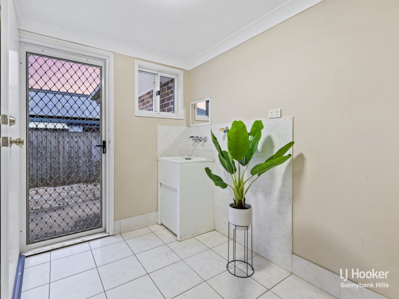 2 Alpinia Place, Calamvale QLD 4116