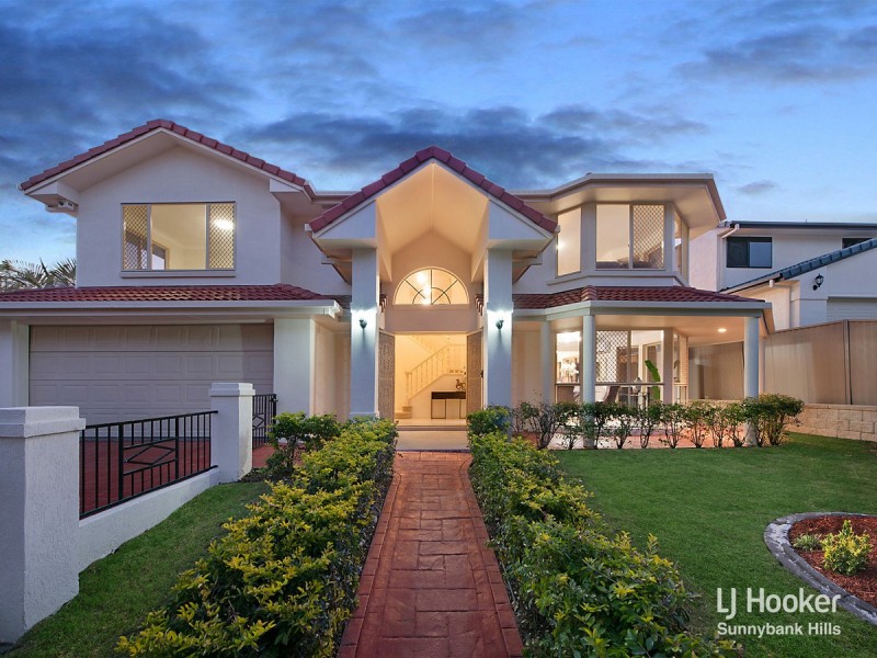 8 Gardenia Close, Stretton QLD 4116