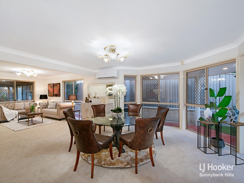 8 Gardenia Close, Stretton QLD 4116