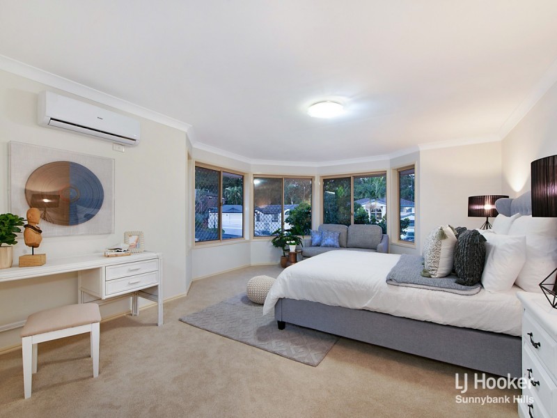 8 Gardenia Close, Stretton QLD 4116