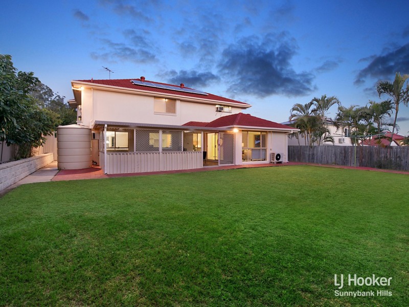 8 Gardenia Close, Stretton QLD 4116