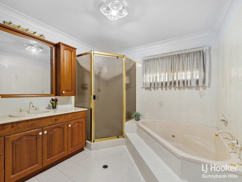 83 Delavan Street, Wishart QLD 4122