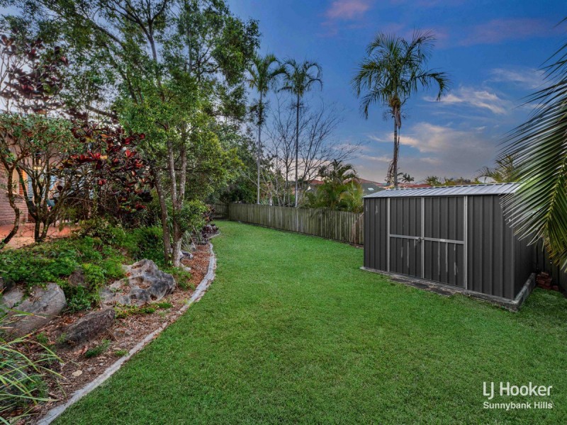 7 St Clair Crescent, Wishart QLD 4122