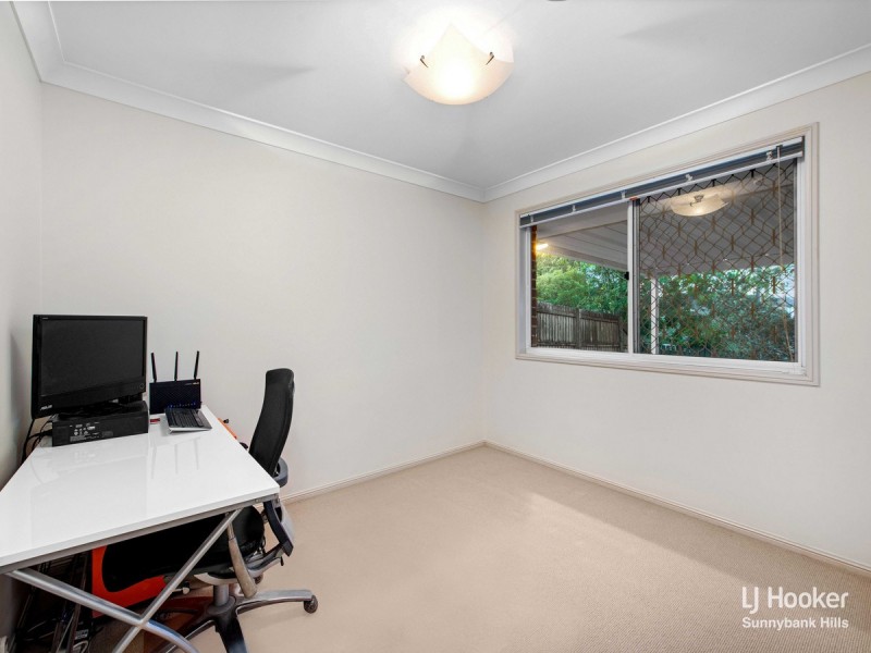 7 St Clair Crescent, Wishart QLD 4122