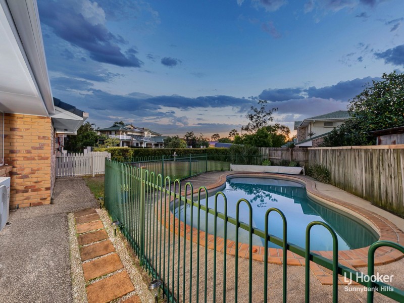 58 St Clair Crescent, Wishart QLD 4122