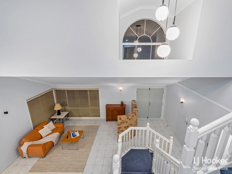 58 St Clair Crescent, Wishart QLD 4122