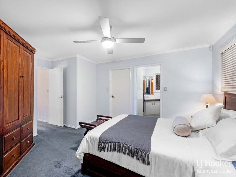 58 St Clair Crescent, Wishart QLD 4122