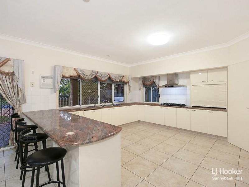 8 Chalmers Place, Sunnybank QLD 4109