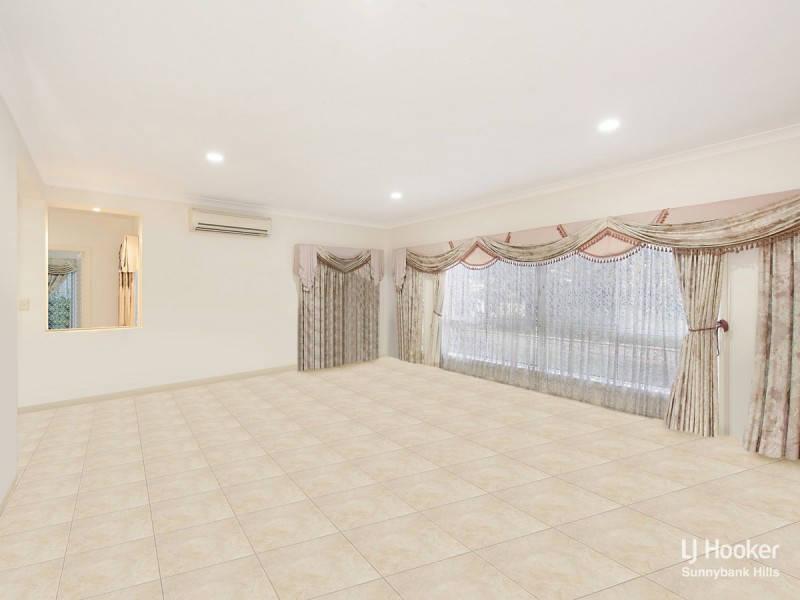 8 Chalmers Place, Sunnybank QLD 4109