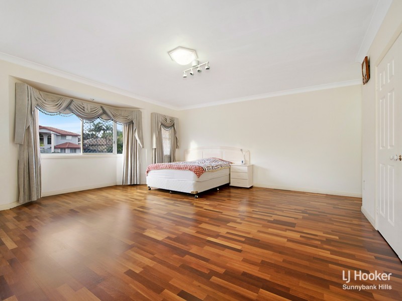 8 Chalmers Place, Sunnybank QLD 4109