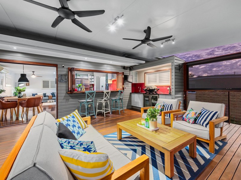 54 Bernecker Street, Carina QLD 4152