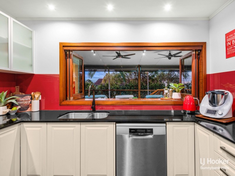 54 Bernecker Street, Carina QLD 4152