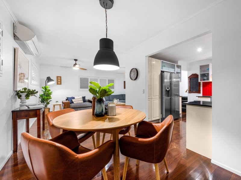 54 Bernecker Street, Carina QLD 4152