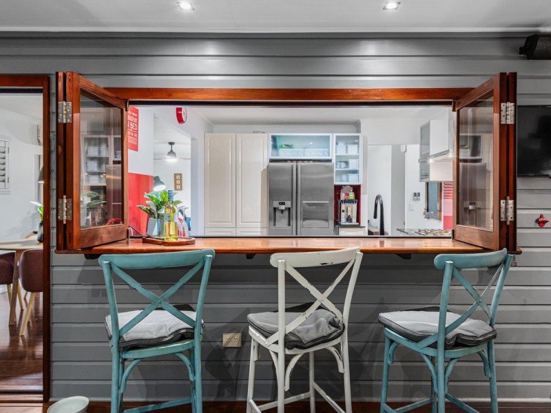 54 Bernecker Street, Carina QLD 4152