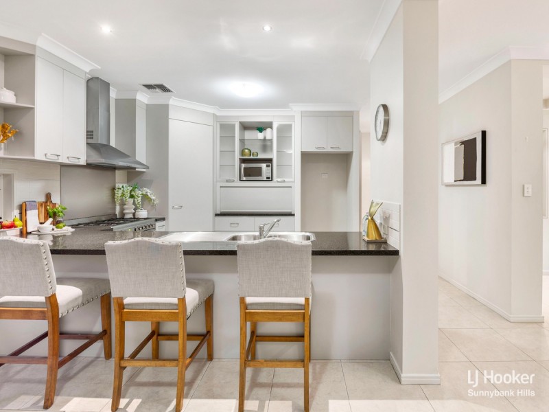 6 Gagarra Street, Eight Mile Plains QLD 4113