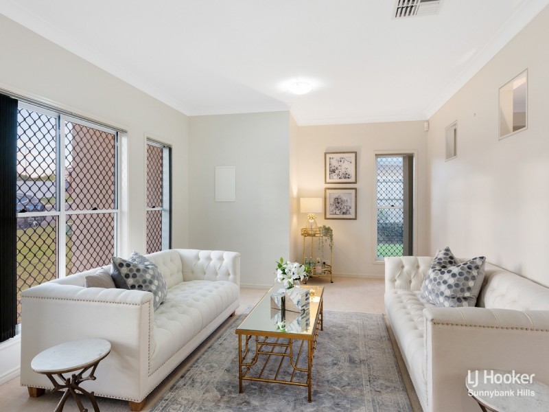 6 Gagarra Street, Eight Mile Plains QLD 4113