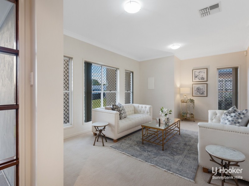 6 Gagarra Street, Eight Mile Plains QLD 4113