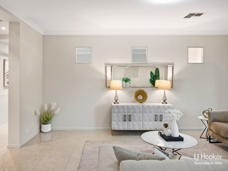 6 Gagarra Street, Eight Mile Plains QLD 4113