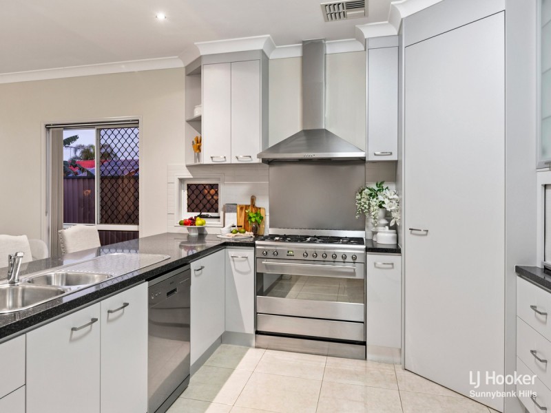 6 Gagarra Street, Eight Mile Plains QLD 4113