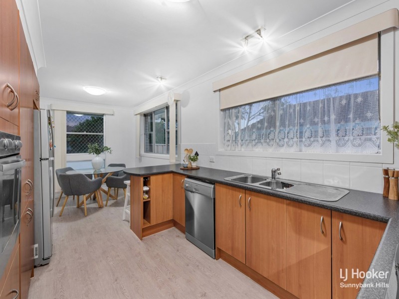 5 Lilyvale Street, Mansfield QLD 4122