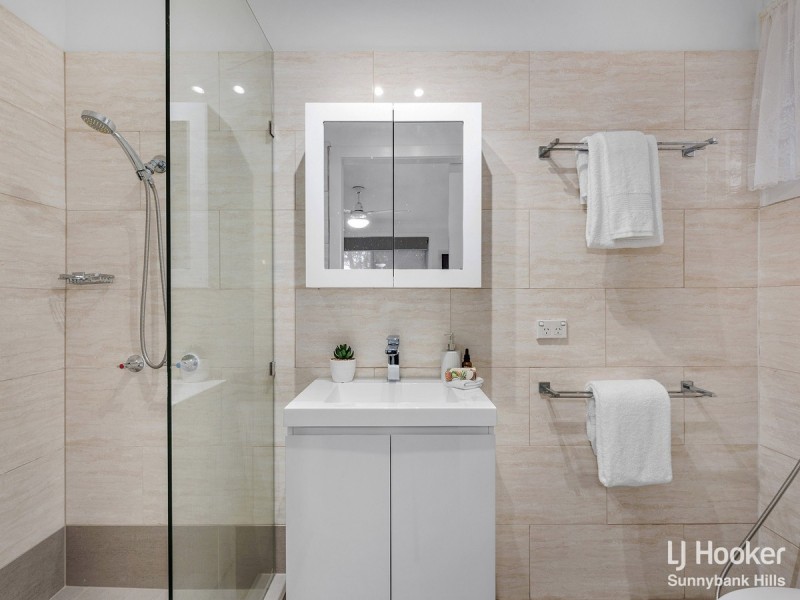 5 Lilyvale Street, Mansfield QLD 4122