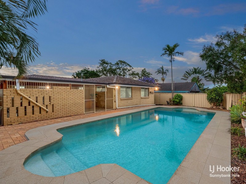 5 Lilyvale Street, Mansfield QLD 4122