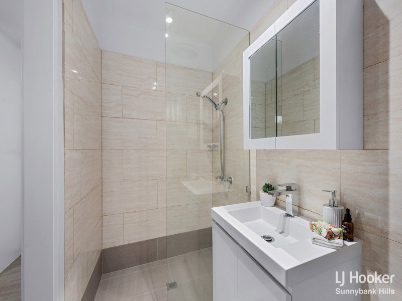 5 Lilyvale Street, Mansfield QLD 4122