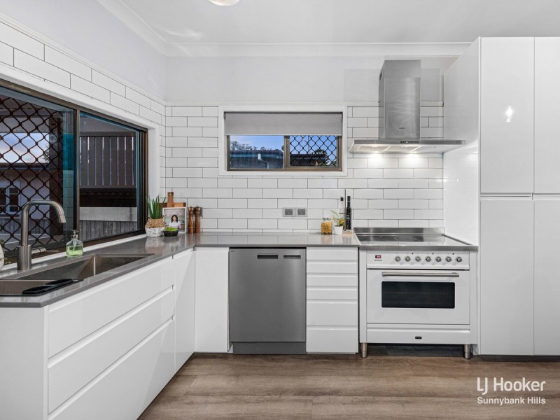 15 Morden Road, Sunnybank Hills QLD 4109