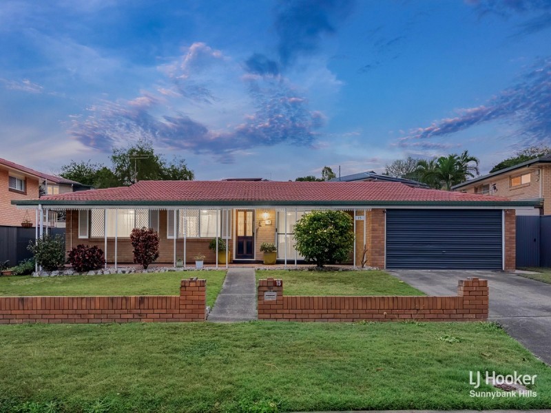 15 Montreal Street, Wishart QLD 4122