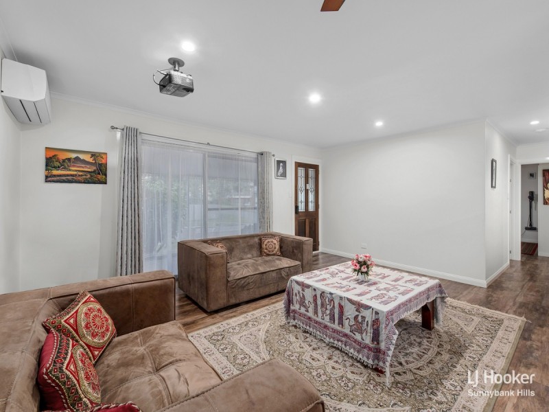 15 Montreal Street, Wishart QLD 4122