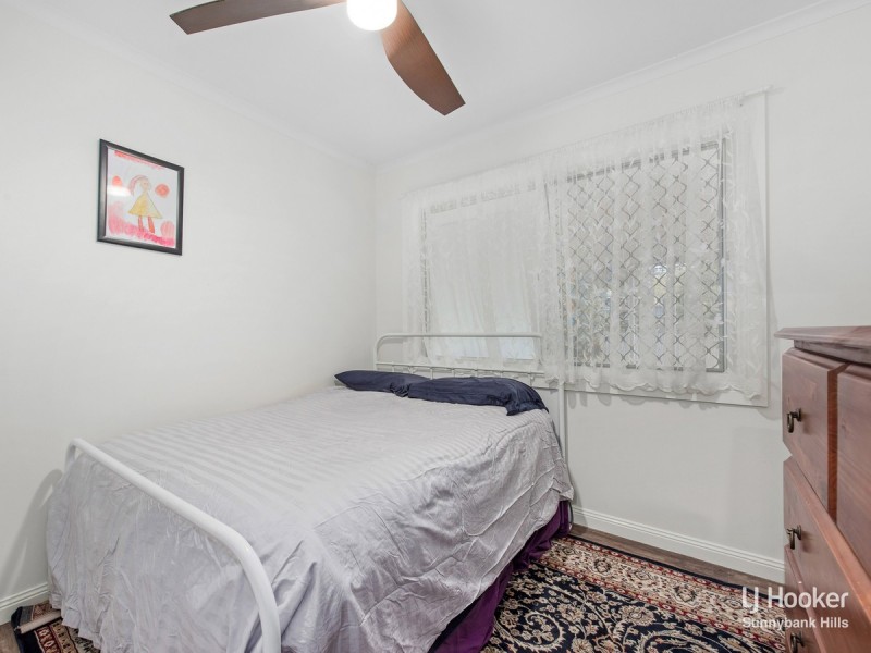 15 Montreal Street, Wishart QLD 4122