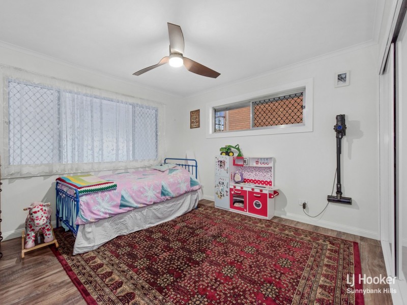 15 Montreal Street, Wishart QLD 4122