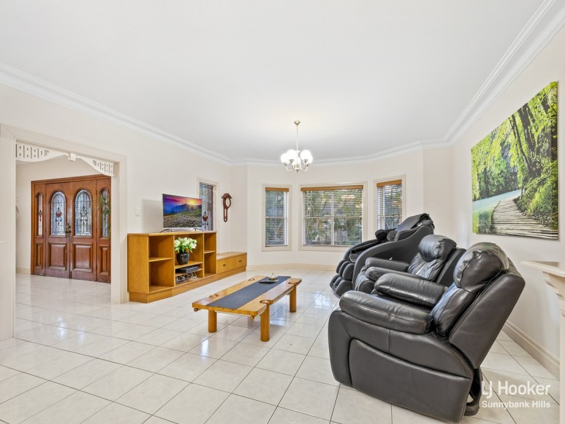 7 Lakkari Street, Eight Mile Plains QLD 4113