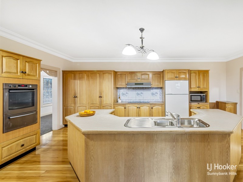 7 Lakkari Street, Eight Mile Plains QLD 4113