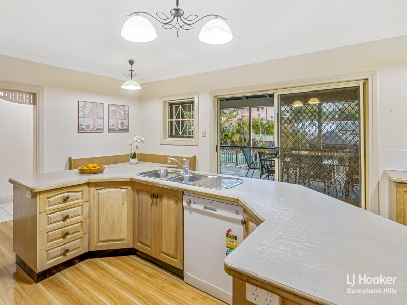 7 Lakkari Street, Eight Mile Plains QLD 4113