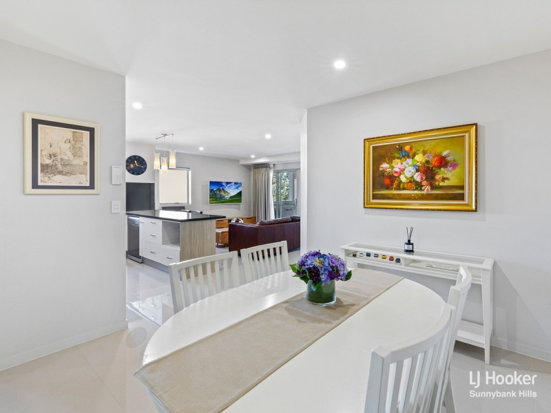 2212/1-5 Cremin Street, Upper Mount Gravatt QLD 4122