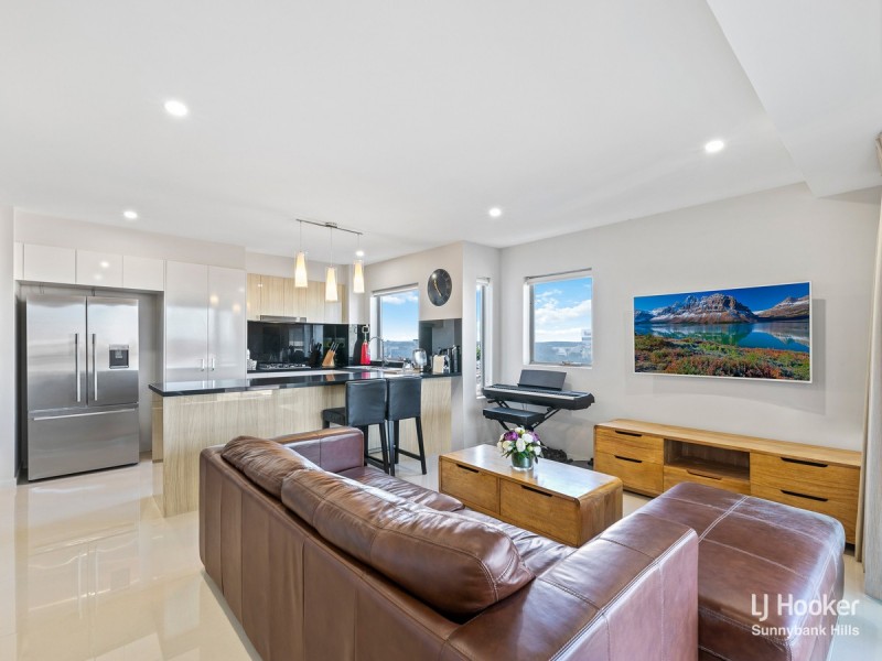 2212/1-5 Cremin Street, Upper Mount Gravatt QLD 4122