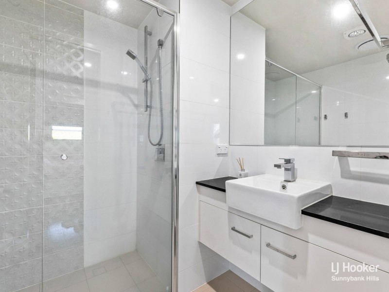 2212/1-5 Cremin Street, Upper Mount Gravatt QLD 4122