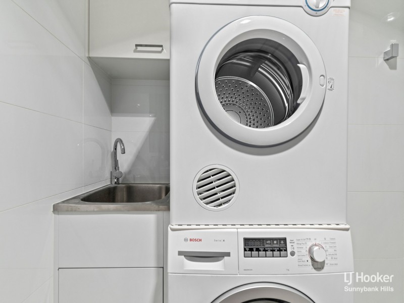 2212/1-5 Cremin Street, Upper Mount Gravatt QLD 4122