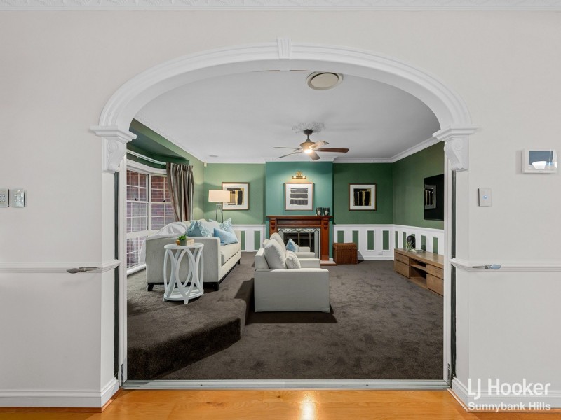 6 Sirius Street, Wishart QLD 4122