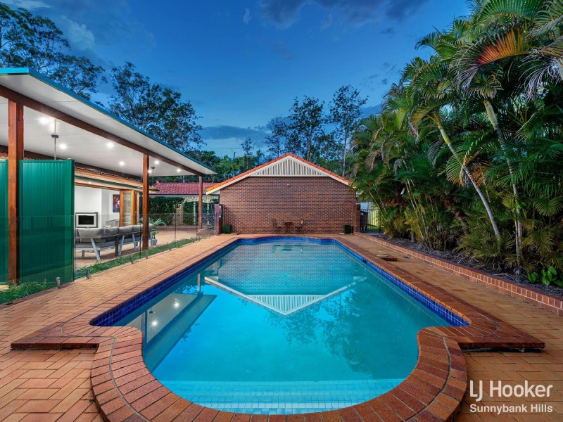 6 Sirius Street, Wishart QLD 4122