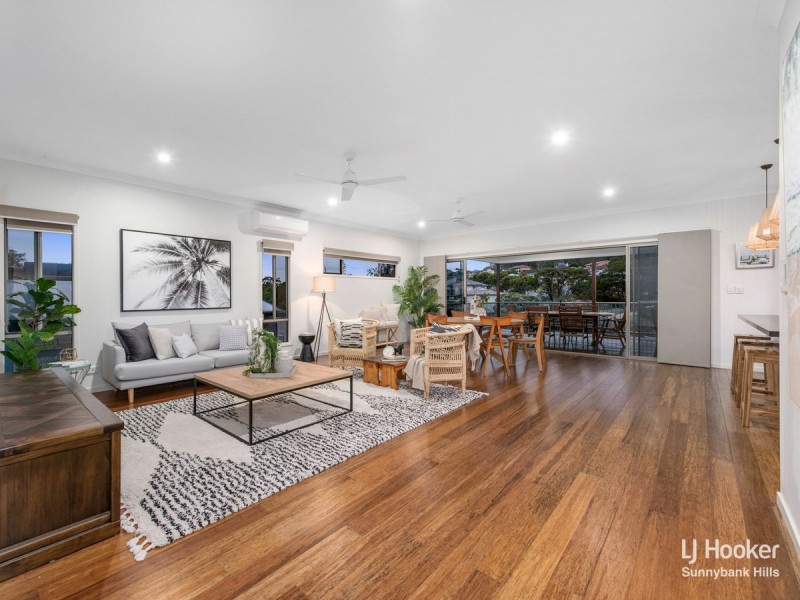 16 Canopus Street, Coorparoo QLD 4151