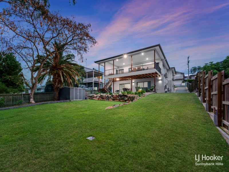 16 Canopus Street, Coorparoo QLD 4151