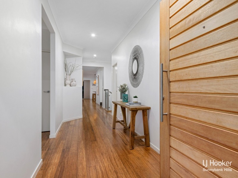 16 Canopus Street, Coorparoo QLD 4151